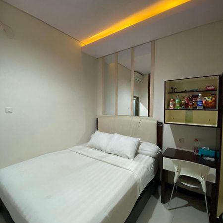 Dekost Madiun Exterior foto