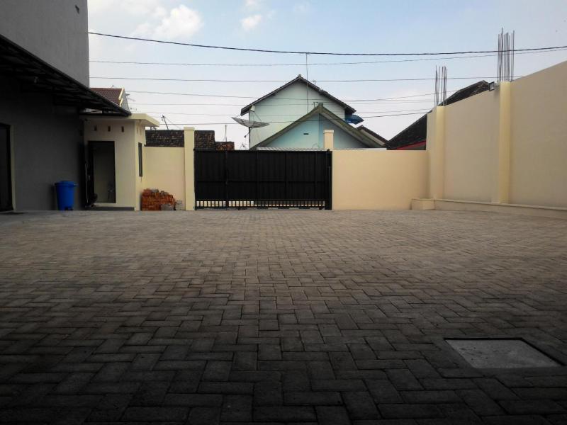 Dekost Madiun Exterior foto