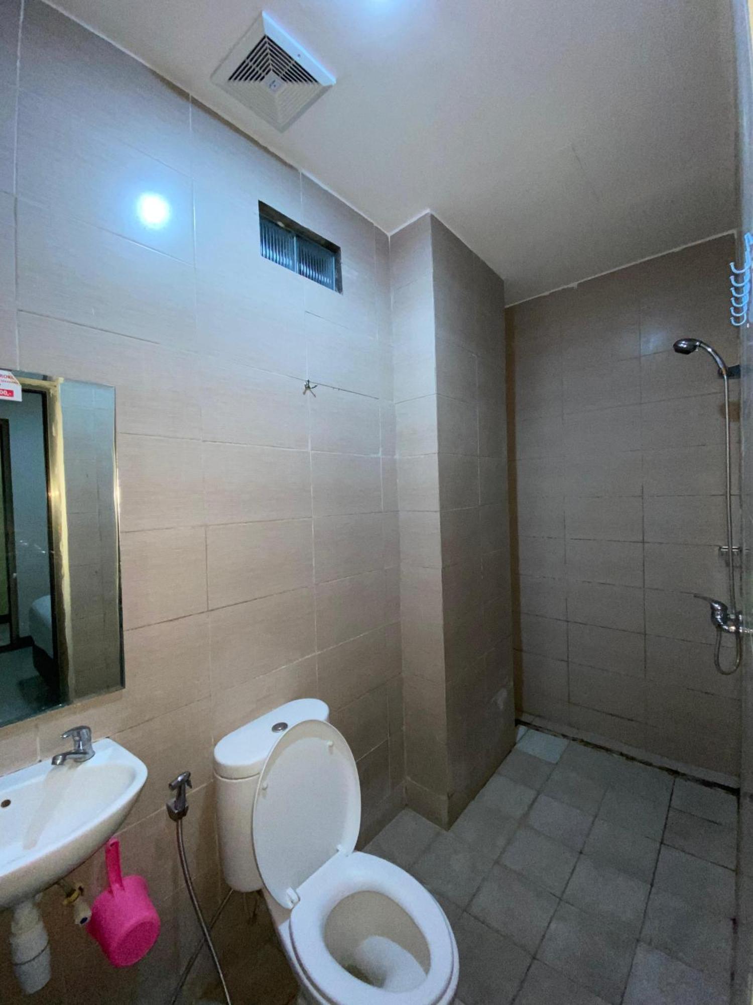 Dekost Madiun Exterior foto